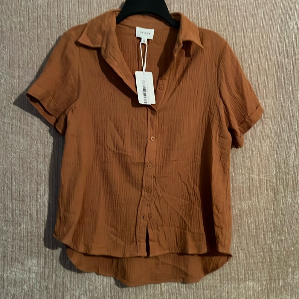 🌞3/$25  button down top